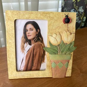 Vintage Farmhouse Flower Pot Ceramic Frame